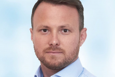 Székkutas fideszes polgármestere durván visszaszólt plakátügyben Grezsának