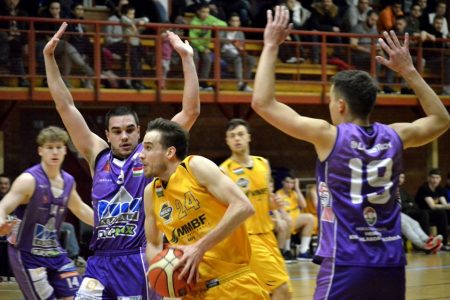 Három hazai meccsel kezdi az NB I/B-s szezont a Vásárhelyi Kosársuli