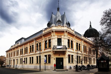 Vasárnap zárva lesznek a posták