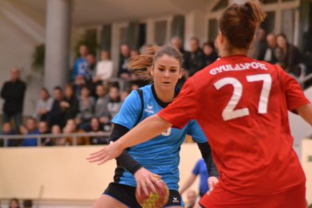 Nagyot fordult a világ a lányokkal