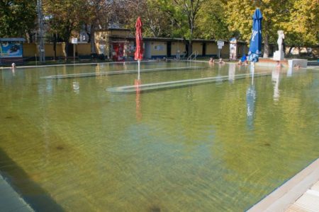 Szombattól használható a meleg vizes medence