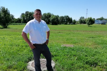 Jégpályát álmodott Vásárhelyre Solti Viktor