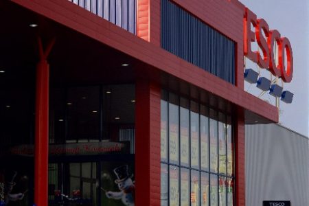Mogyorót és mandulát hív vissza a Tesco és a Penny