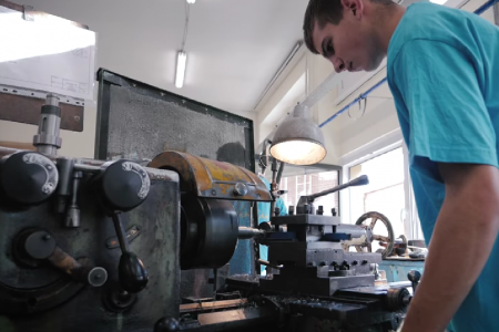 Festőnek senki sem készül a kilencedikesek közül, CNC forgácsolónak is csak egy Vásárhelyen