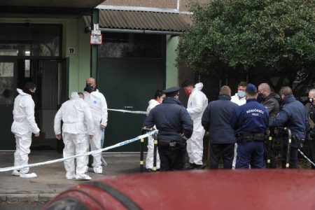 Felébresztették a kómából az újpesti rendőrt
