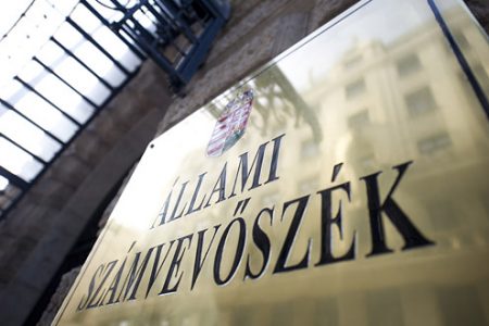 4-est kapott az ÁSZ-tól Vásárhely, Szeged és a megyei önkormányzat is