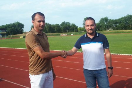 Felmentették a HFC vezetőedzőjét