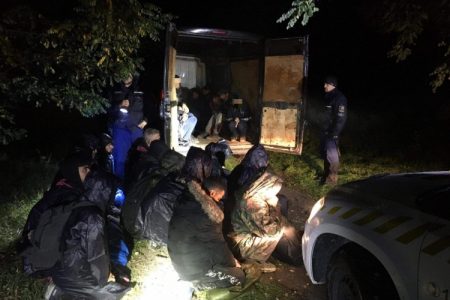 Harminc határsértő próbálkozott Ruzsánál