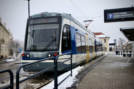 Hétfőn csak Hódmezővásárhelyen belül jár a tram-train