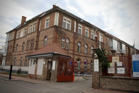 Kötelező a maszk a vásárhelyi kórházban
