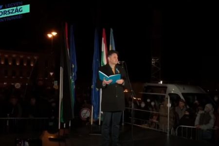 Márki-Zay szerint nem Orbán, hanem az uniós- és NATO tagságunk véd
