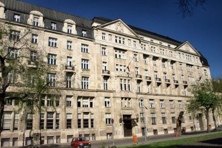 Az év végén ismerte be a kormány, milyen rosszul áll a gazdaság