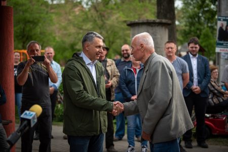 ,,Renddel, fejlődéssel” kampányoltak Lázár jelöltjei, de nem tartják a választási ígéreteket