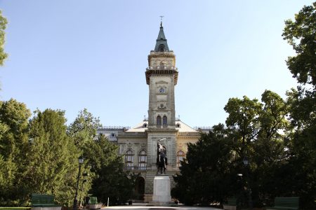 Rezsi: 3 milliárdos többletkiadás – alig 100 milliót tudnának spórolni az önkormányzatnál