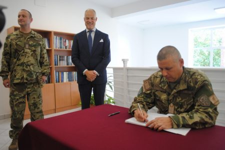 Már nem Ruszin-Szendi Romulusz a Honvéd Vezérkar főnöke