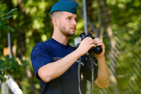 Továbbra is várják a leendő határvadászok jelentkezését