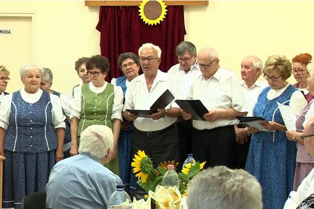 Népdalköri találkozó volt a Tiszti Klubban