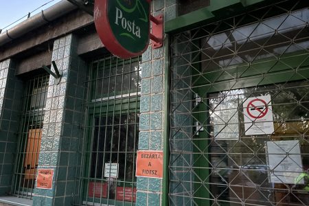 Több mint 60 milliót kérne Vásárhelytől a Magyar Posta a kisposták nyitvatartásáért
