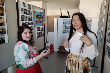 Fotókiállítás nyílt a hétköznapi roma hősökről – videóval