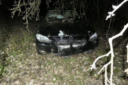 Mindszenti ház udvaráról lopott egy BMW-t, majd totálkárosra törte a tolvaj