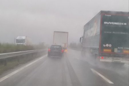 Huszonnégy kamionost büntettek meg a rendőrök egy nap alatt
