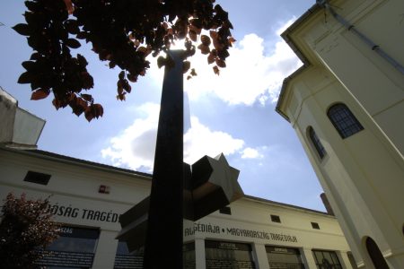 Hódmezővásárhely 737 zsidó polgárát hurcolták el és több mint 400-an soha nem tértek vissza