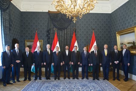 Szeptemberig meghosszította a kormány a veszélyhelyzetet