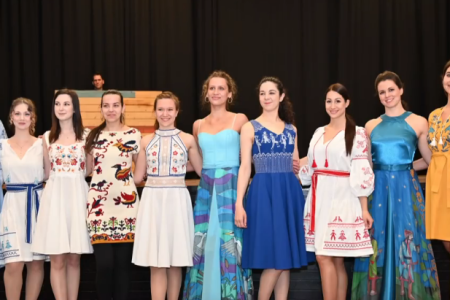 Divatos ruhák éke a vásárhelyi rececsipke