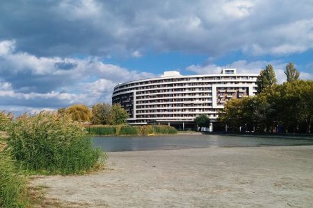Lapszemle: drága a Balaton vagy sem?