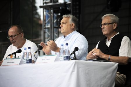 Orbán Viktor Tusványoson: szenvedünk a háborús inflációtól