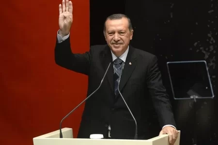 A török elnöknek bemutató majd megvert szegedi férfi esete Gulyás szerint nem súlyos