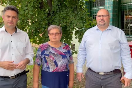 Programokat vinnének a bezárt csúcsi postahivatalba – önkormányzati fejlesztés az olvasókör épületében