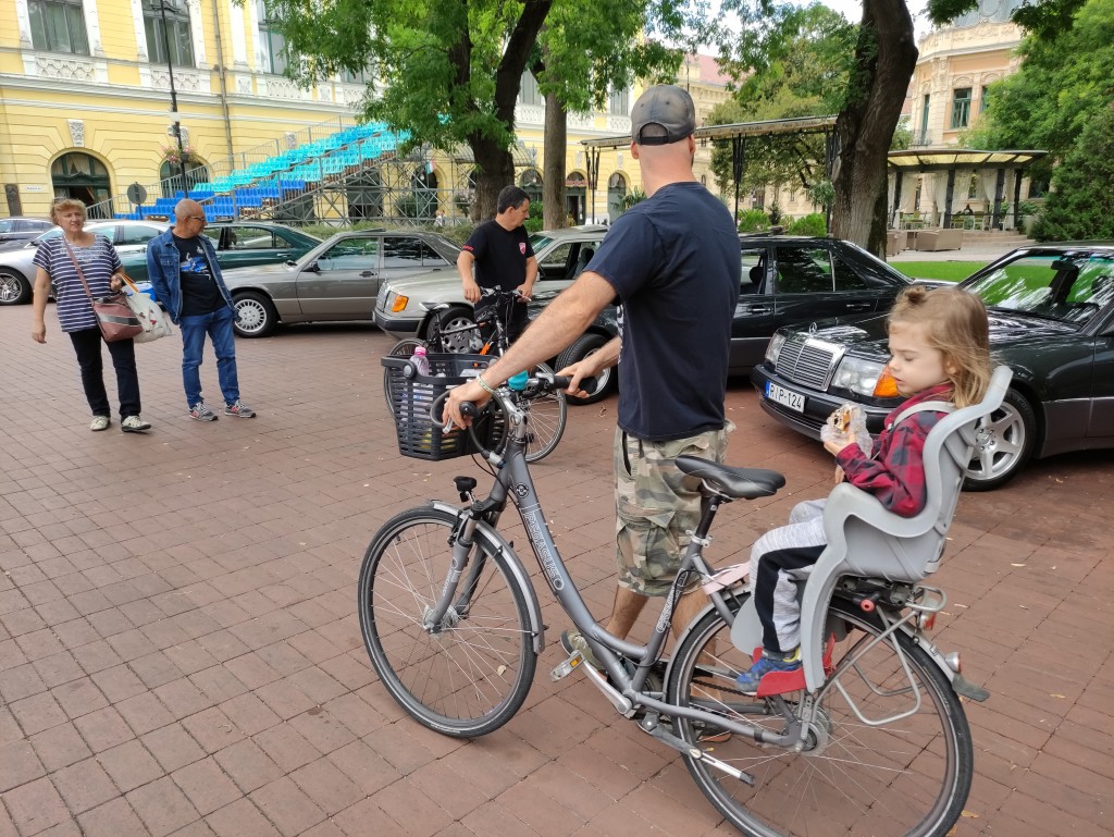 Mercedes kiállítás a Kossuth téren (48)