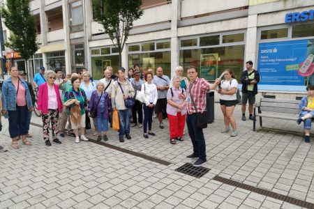 Harmincnál is többen vettek részt a szombati várostörténeti sétán