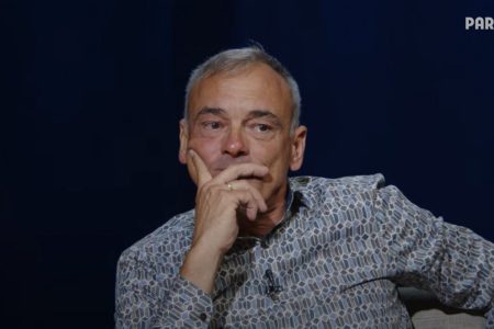 Borkai Zsolt elsírta magát, miután a Partizánban azzal szembesítették, hogy akár Orbán embere is lebuktathatta