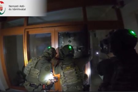 Szakmányban hamisították a mosószert – videóval