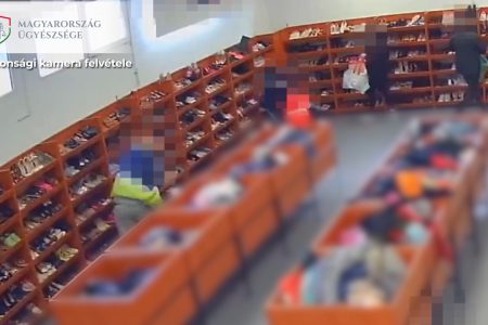 Használtruha üzletben verekedtek – videóval