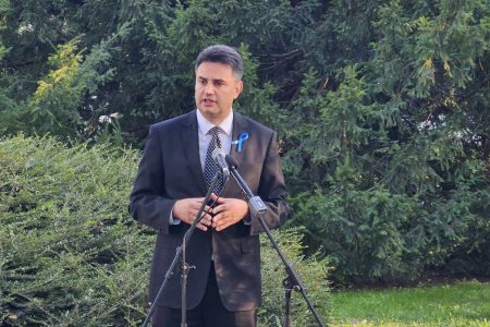 Márki-Zay: aki a haza sorsáért áldozta életét, vagy fel mert szólalni, az egy hős