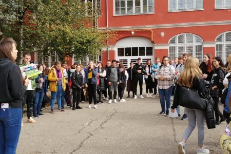A hulladékgyűjtésről tanultak játékosan az Eötvösben