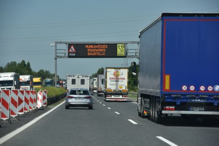 Burkolatfelújítás az M5-ösön, korlátozások várhatóak