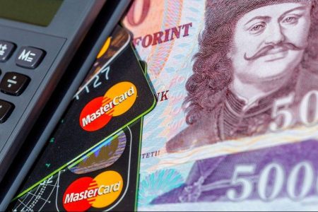 Készpénz vagy kártya? – szavazóval