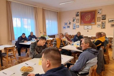 Alapképzésen vettek részt a szentesi és eperjesi polgárőrök
