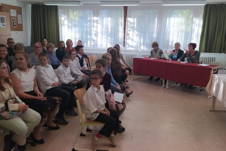 A versmondás ,,ünnepe” volt a kertvárosi iskolában