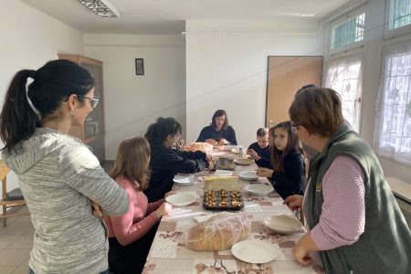Húsoskáposzta és almás-leveles süti a Mindenki Konyháján