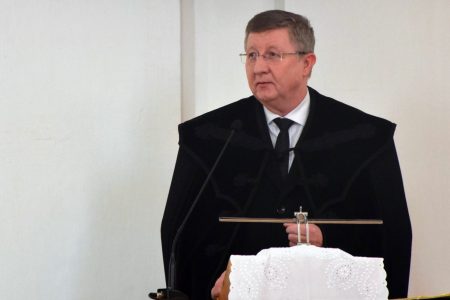 A szabadságszerető református történetíróra emlékezett a püspök Vásárhelyen
