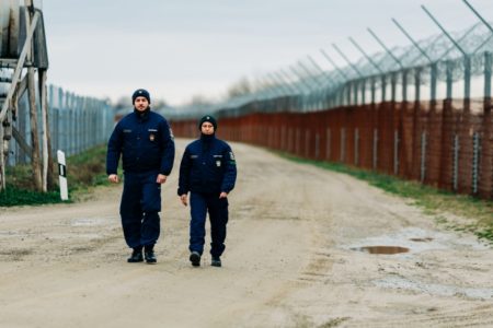 Húsz határsértőt találtak a rendőrök az elmúlt napban a déli határon