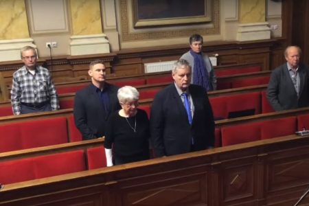 Néma felállással emlékeztek minden tavaly elhunyt vásárhelyire
