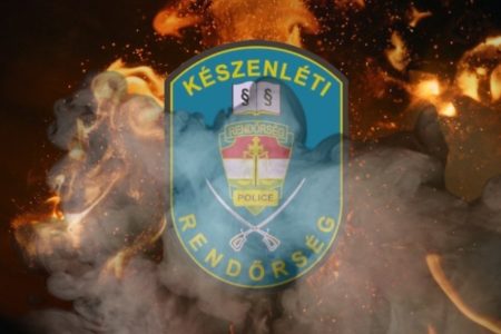 Készenléti rendőrök oltottak el egy égő autót Szentesnél