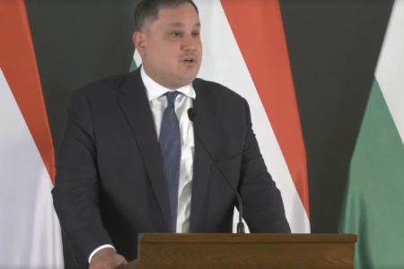 Nagy Márton a külföldi sajtónak elismerte, hiányoznak a bevételek