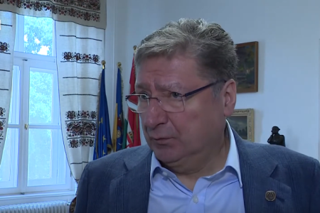 Sajtóhírek szerint 25 év után leváltották Parragh Lászlót